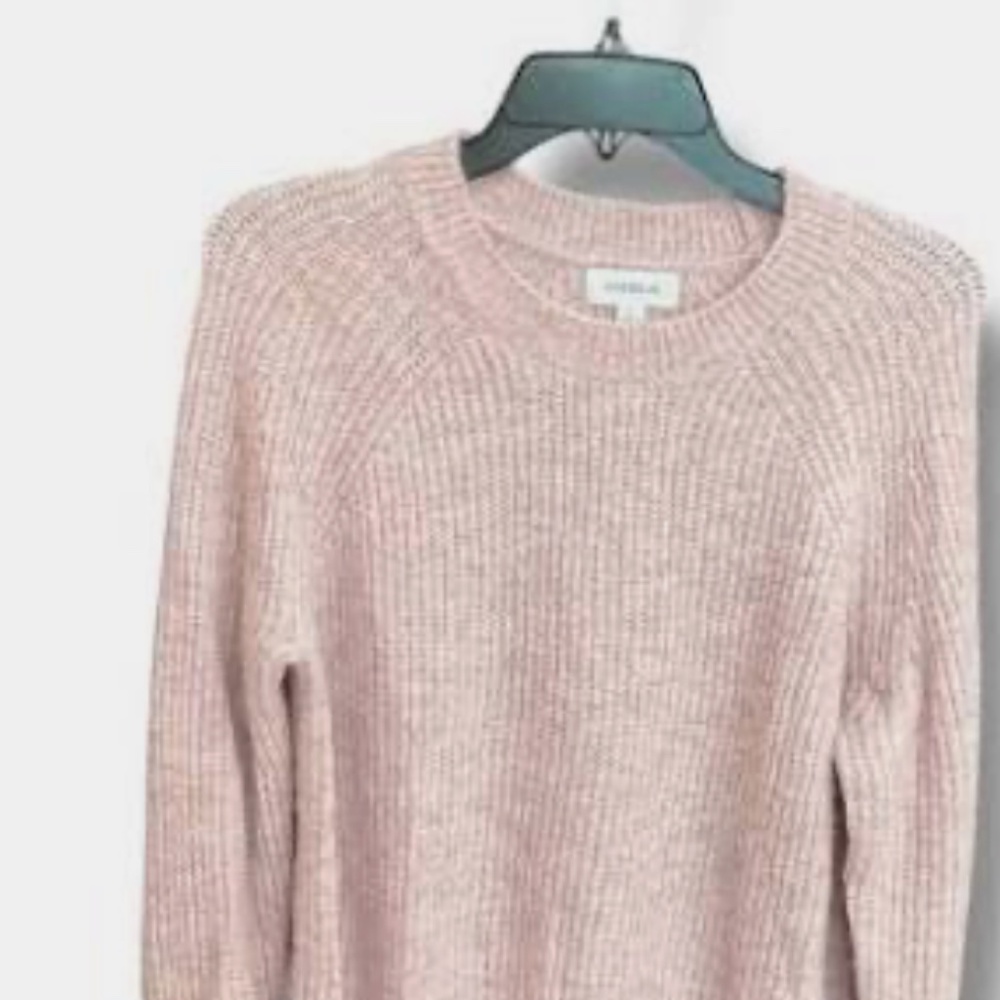 Evereve Soft Blush Crew Neck Sweater
